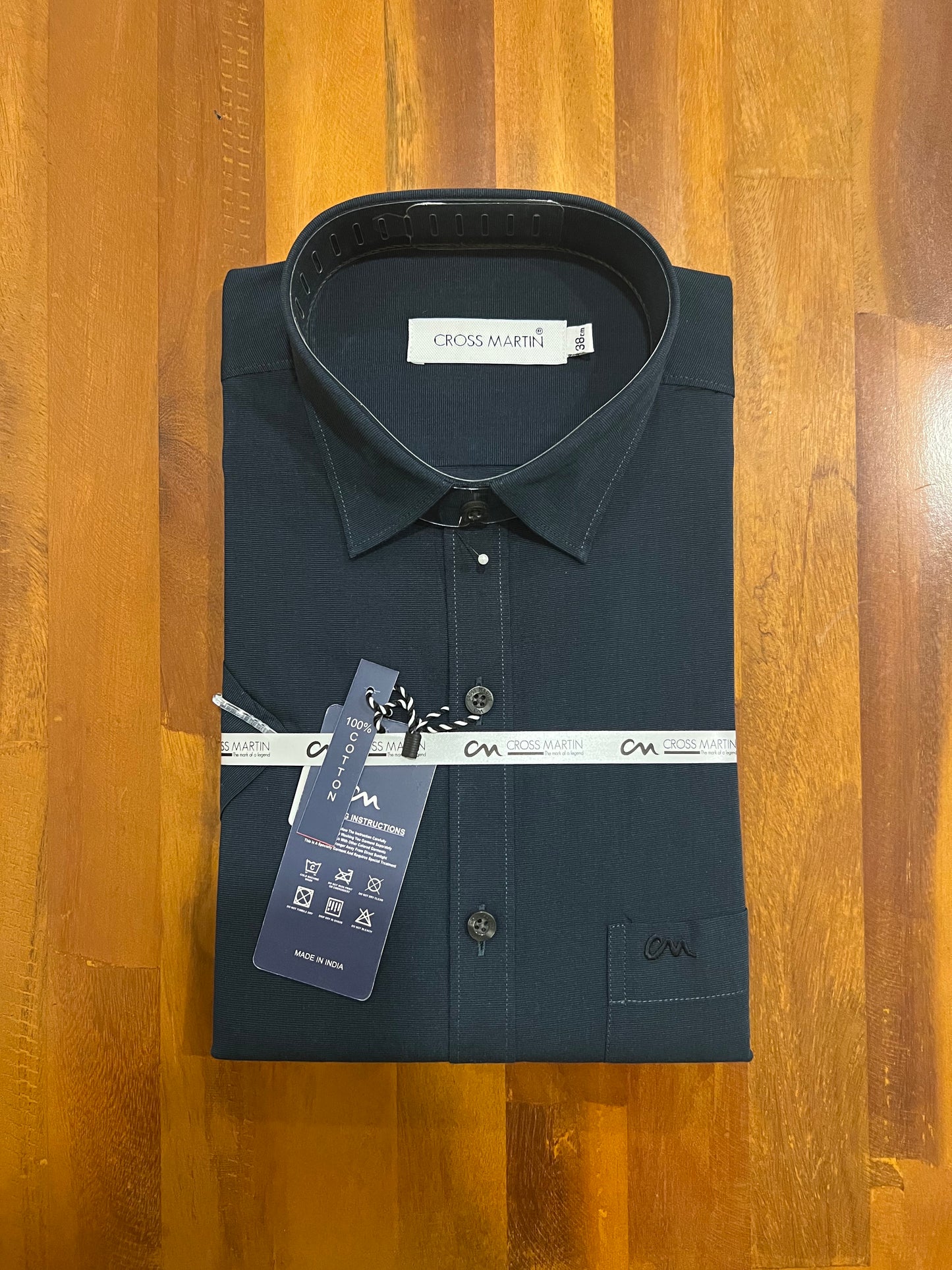Pure Cotton Navy Blue Solid Shirt (38 HS)