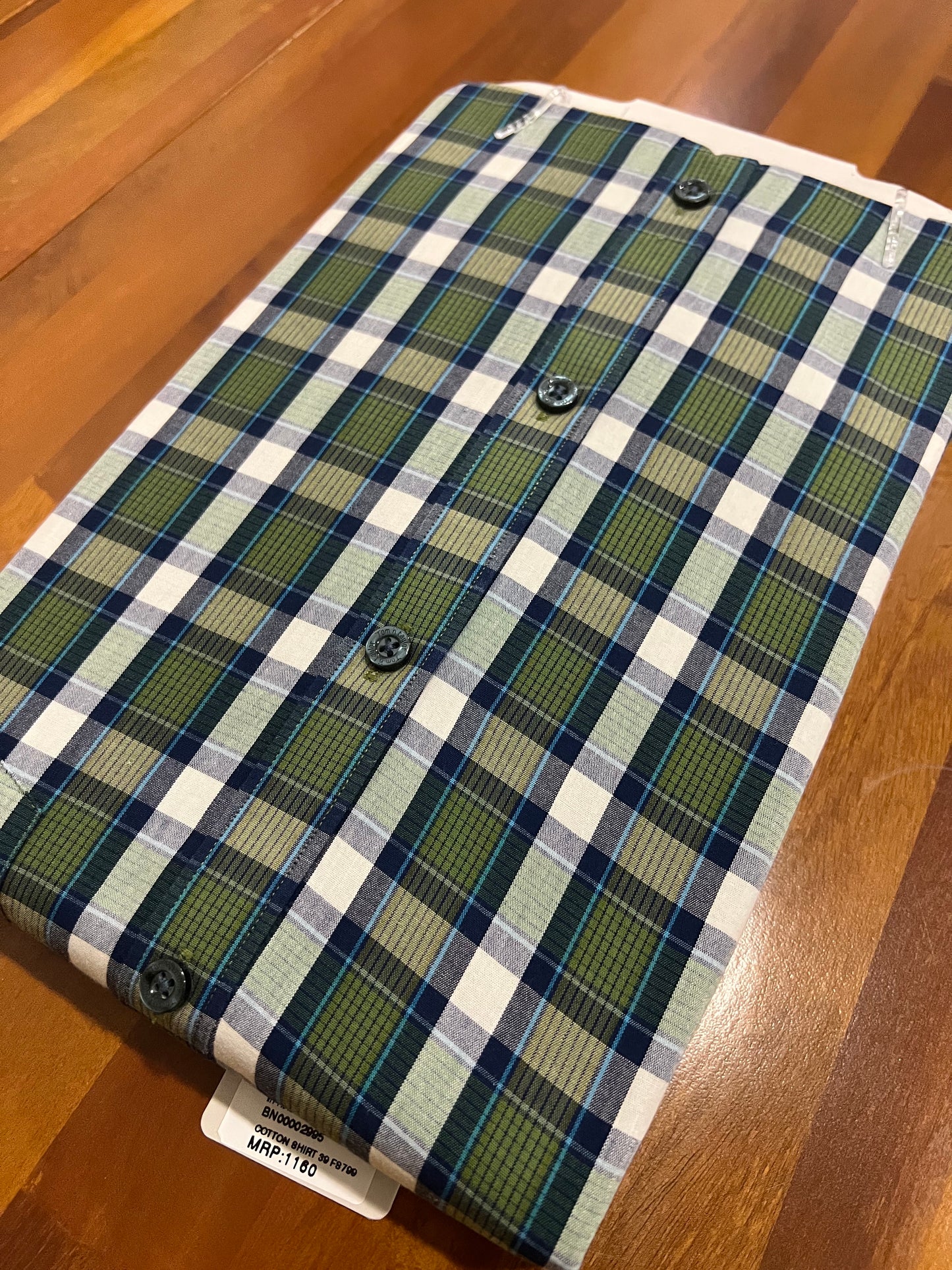 Pure Cotton White and Green Checkered Shirt (38 FS)