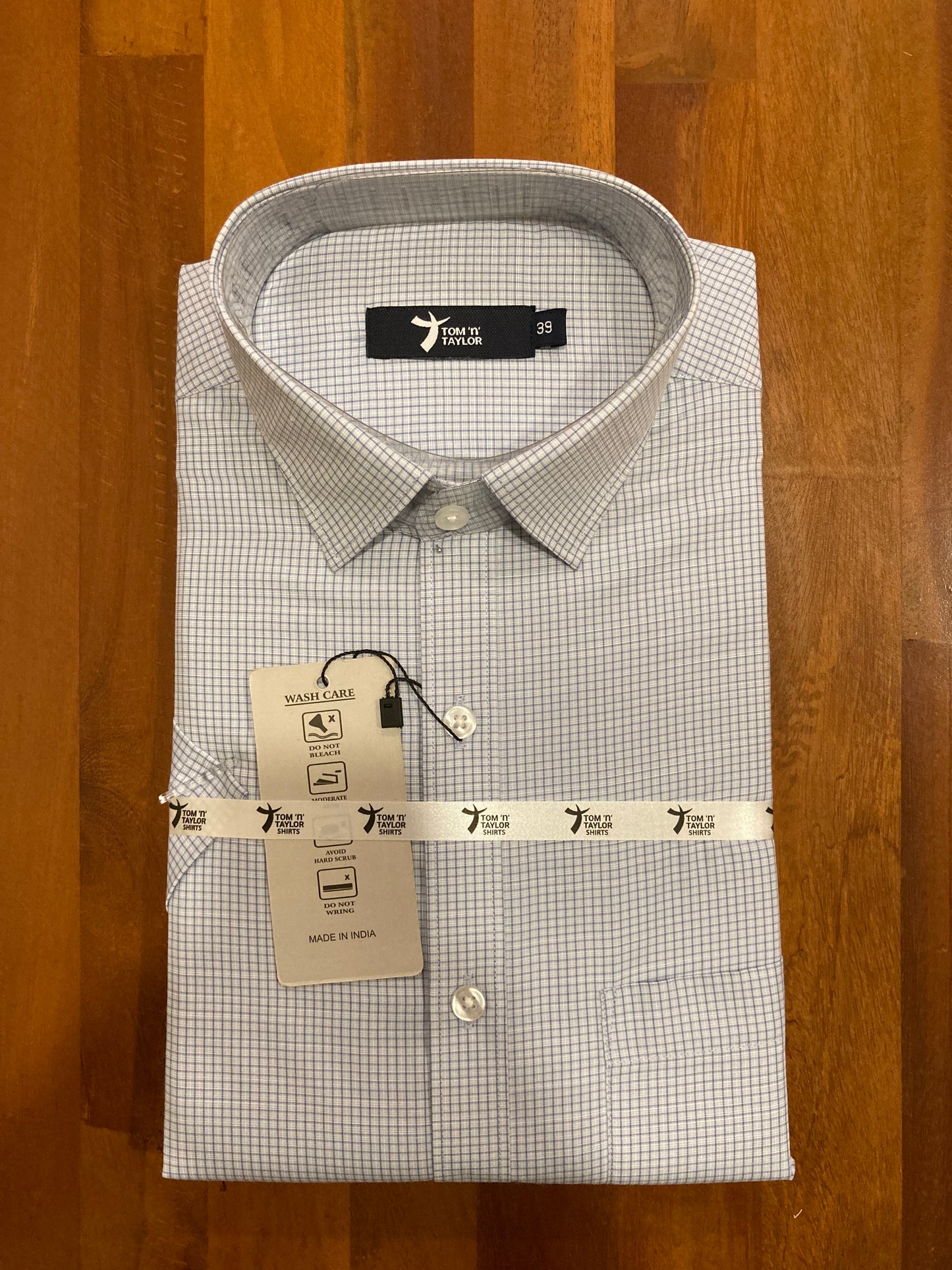 Pure Cotton White & Blue Checkered Shirt (38 HS)