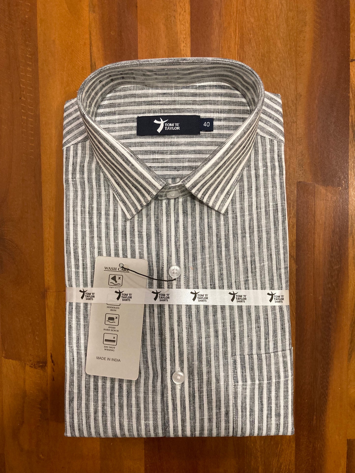 Pure Cotton White & Black Shaded Stripes Shirt (40 FS)