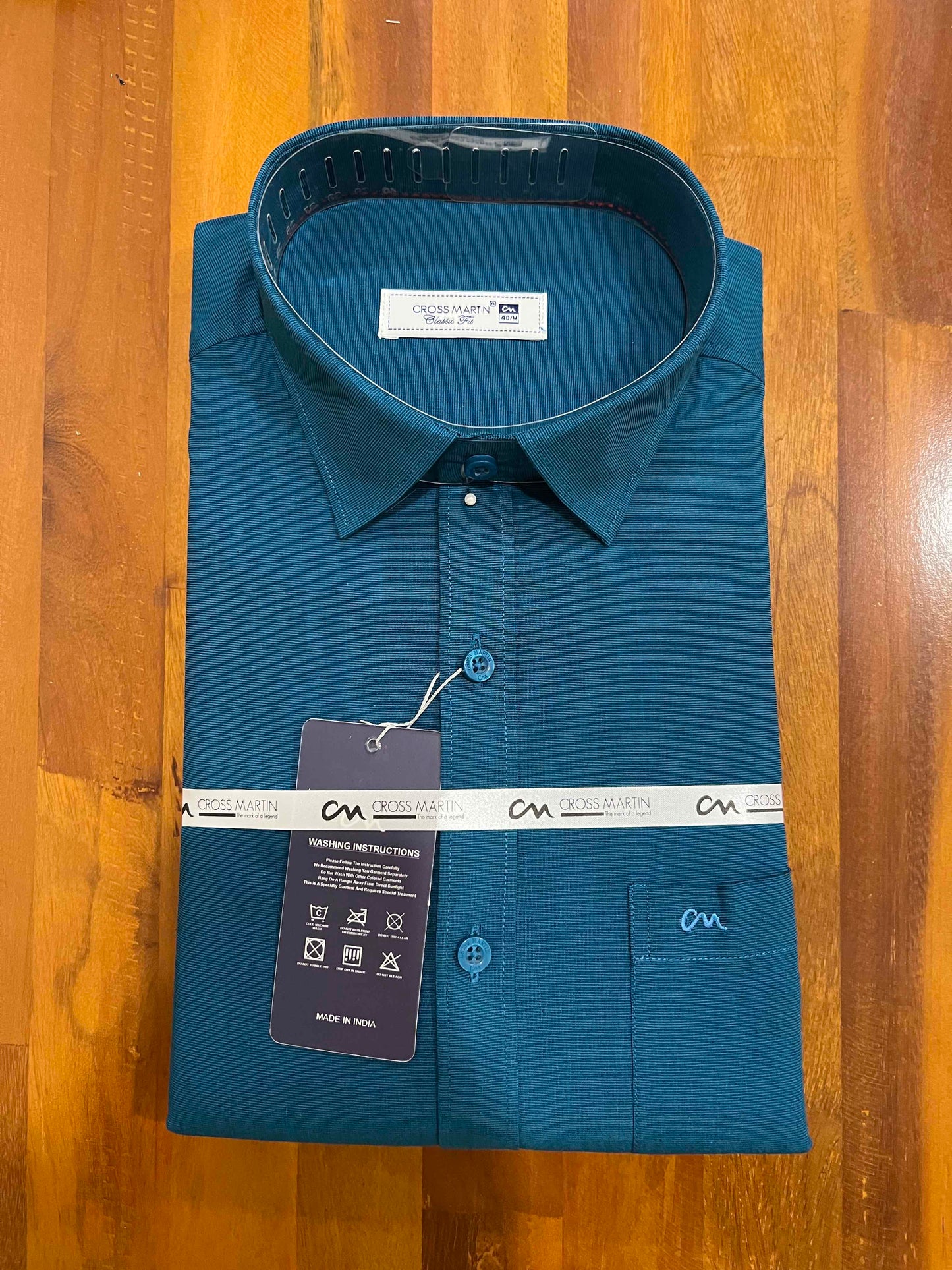 Pure Cotton Blue Solid Shirt (40 FS)