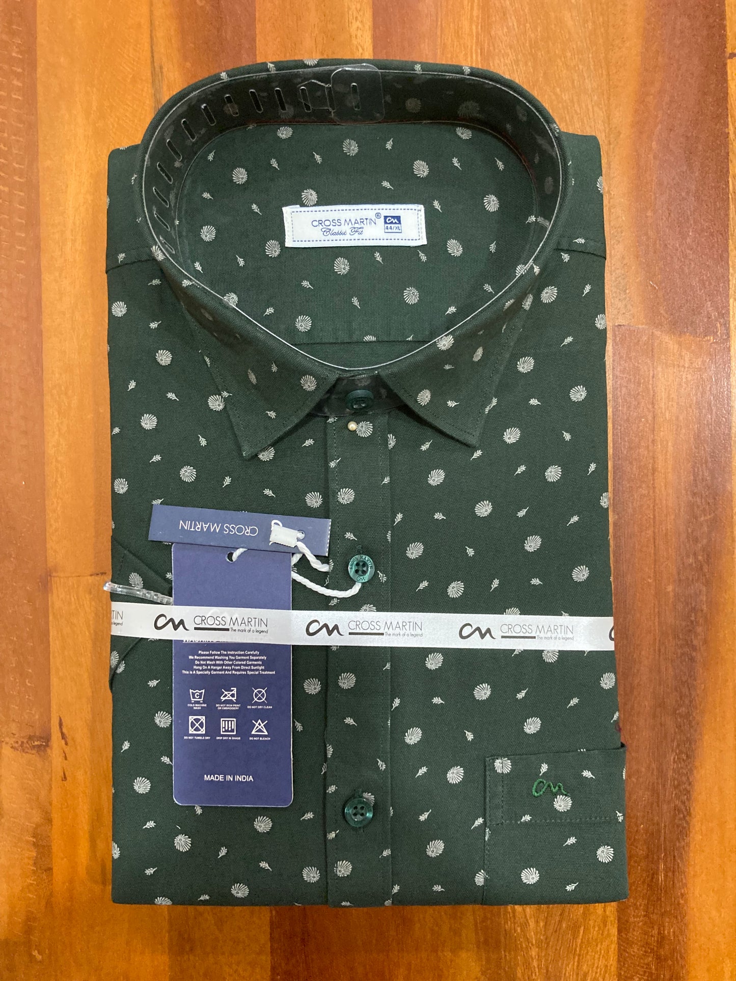 Pure Cotton Green Printed Shirt (44 HS)