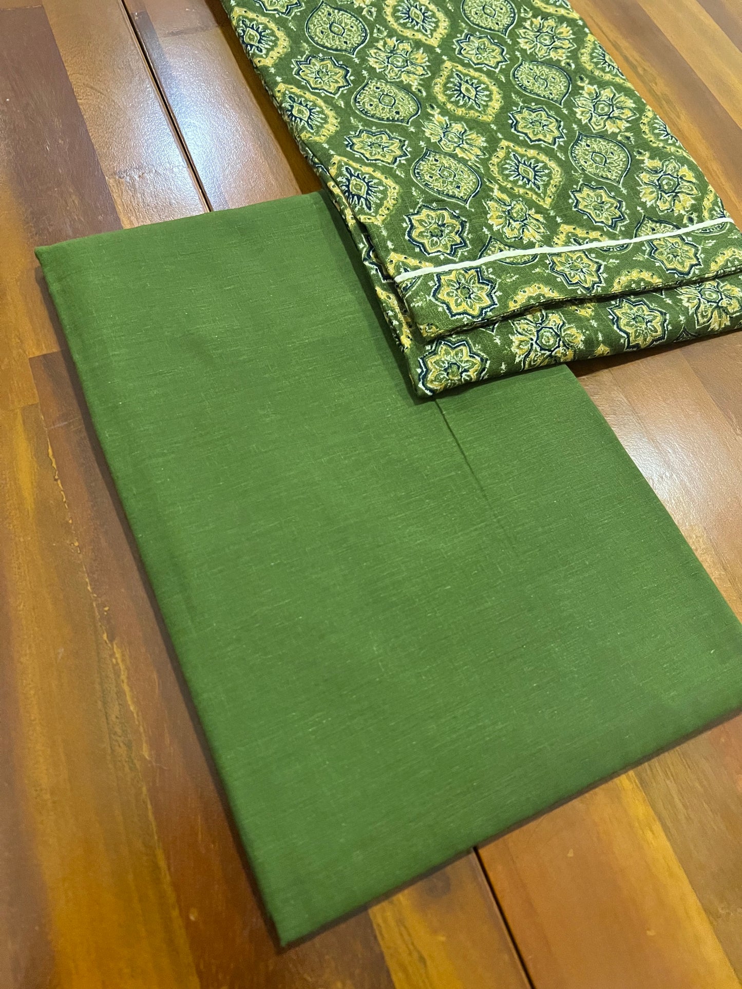 Southloom™ Cotton Churidar Salwar Suit Material in Green with Printed Design