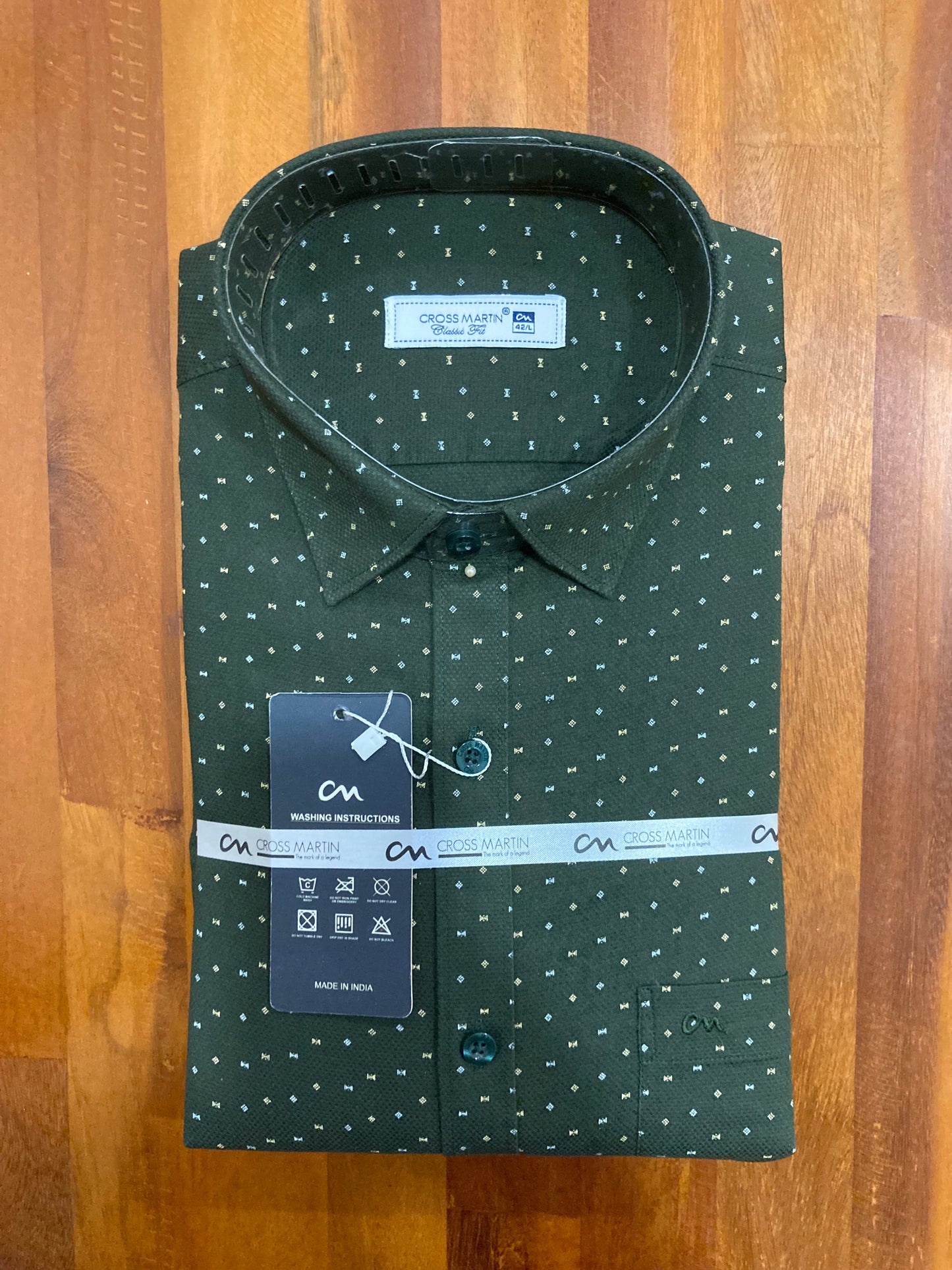 Pure Cotton Dark Green Printed Shirt (42 FS)