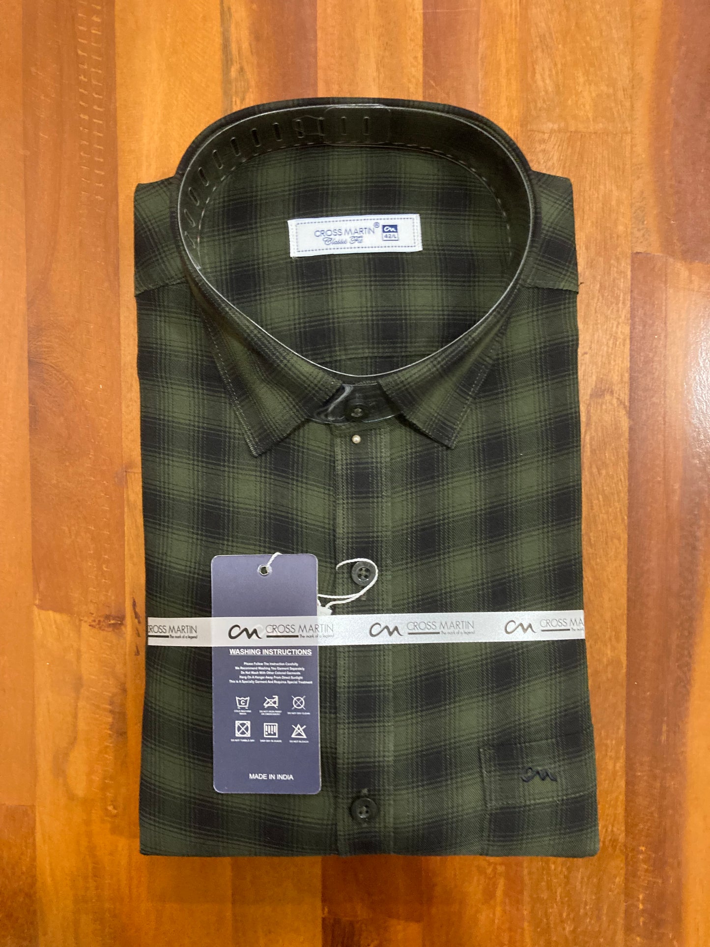 Pure Cotton Black & Green Checkered Shirt (42 FS)