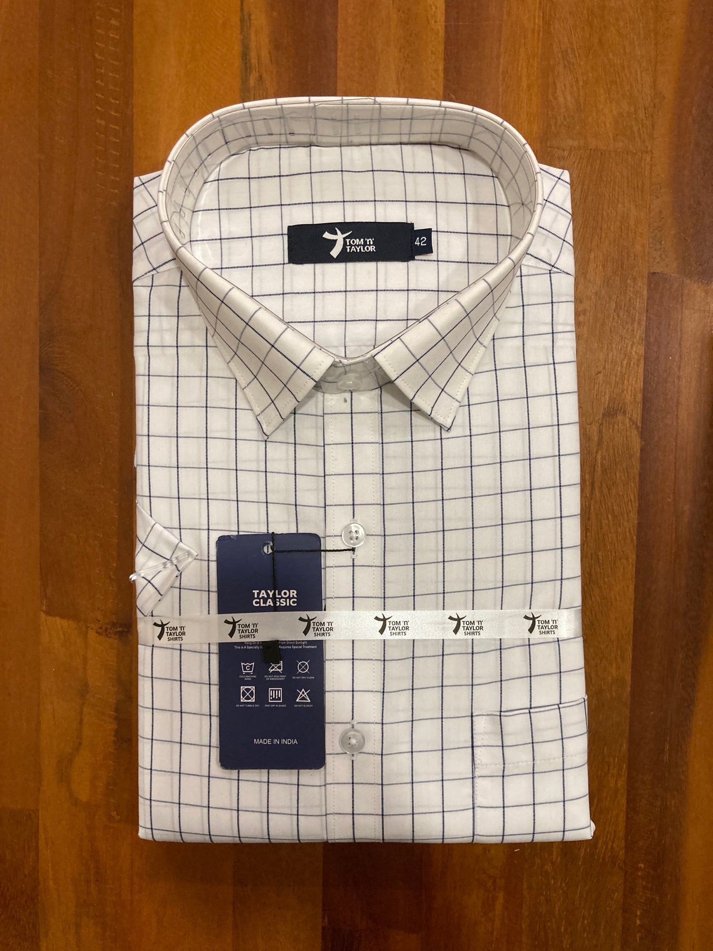 Pure Cotton White Checkered Shirt (42 HS)