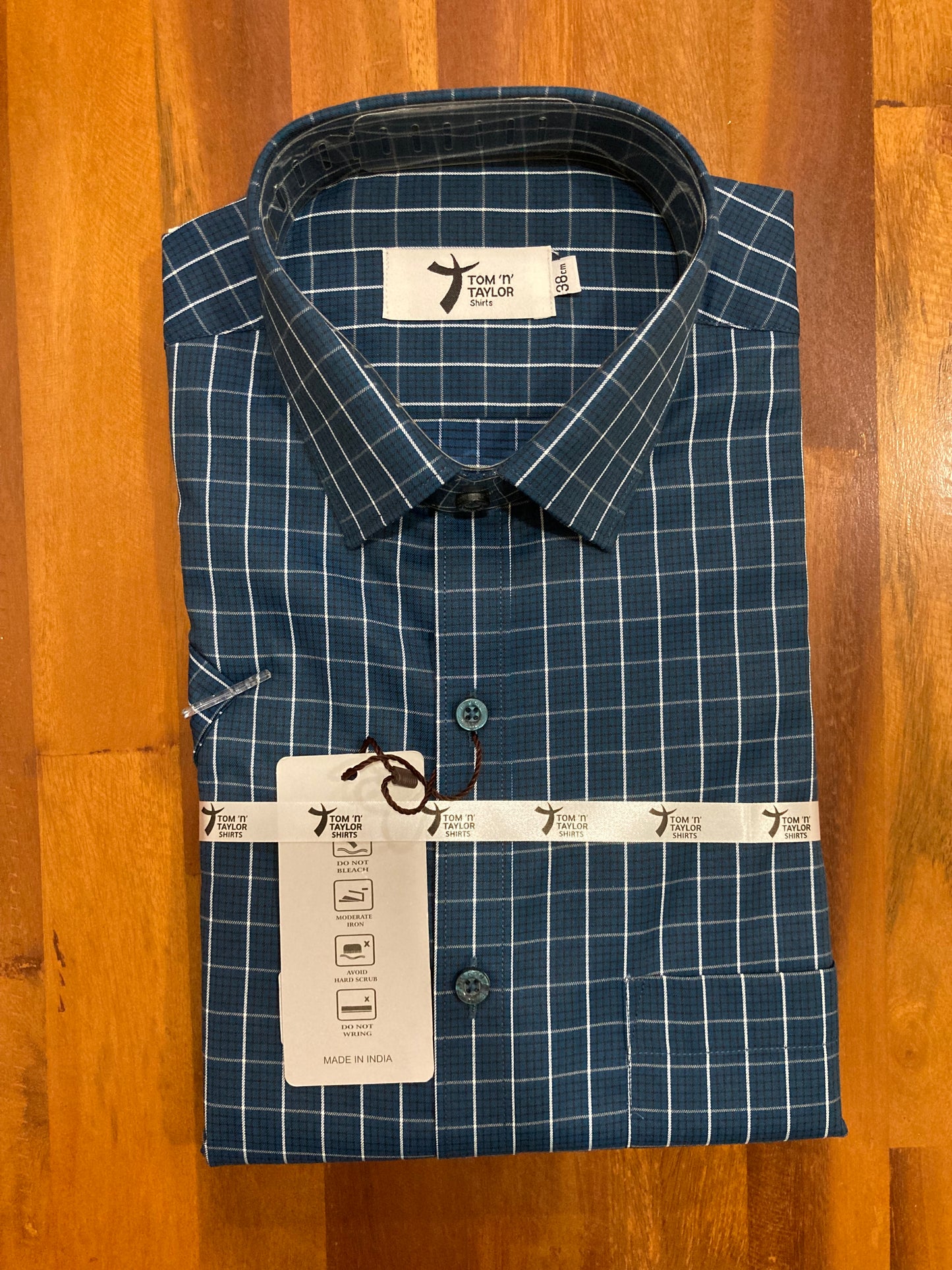 Pure Cotton Blue Checkered Shirt (38 HS)