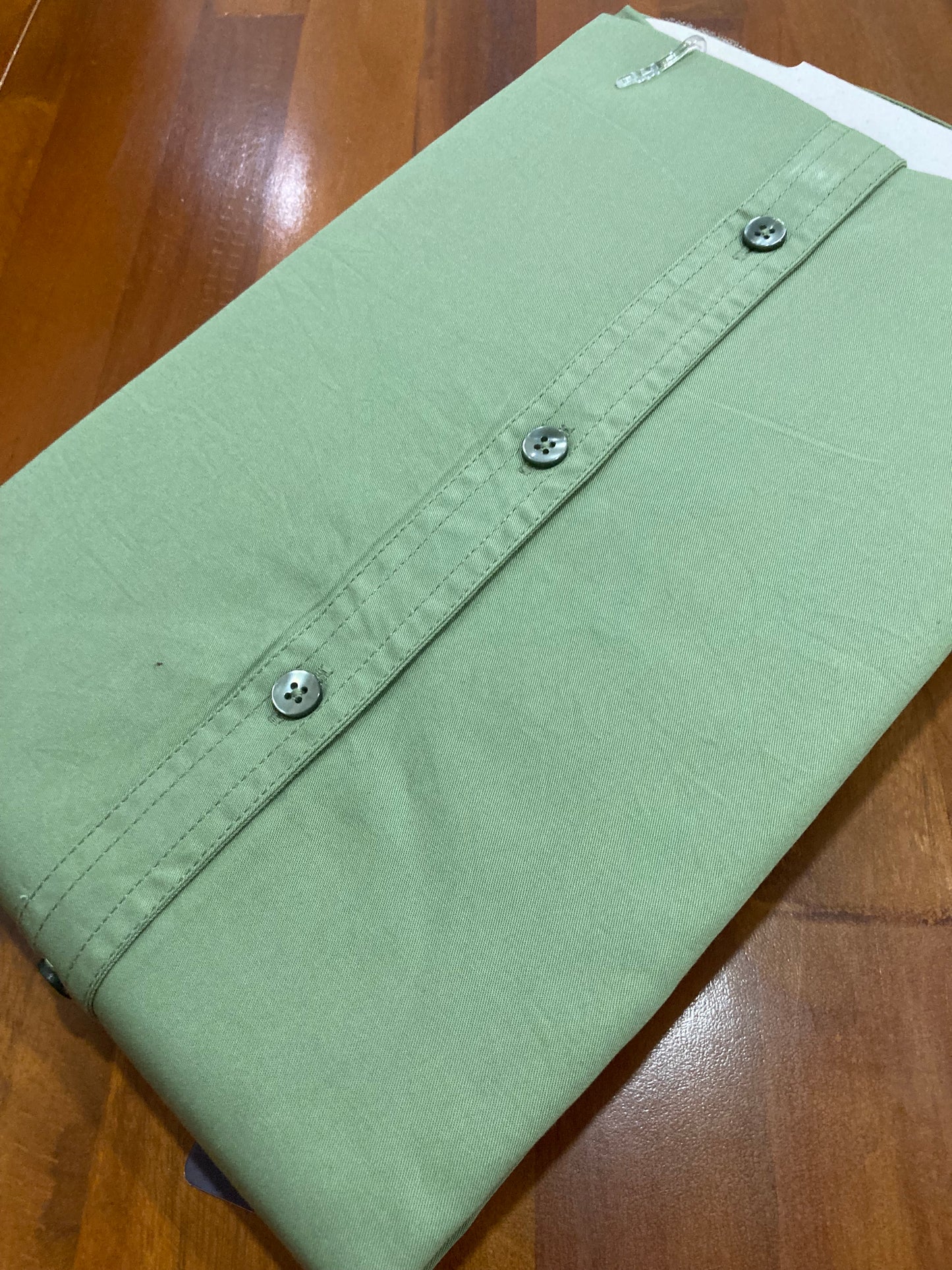 Pure Cotton Green Solid Shirt (38 FS)