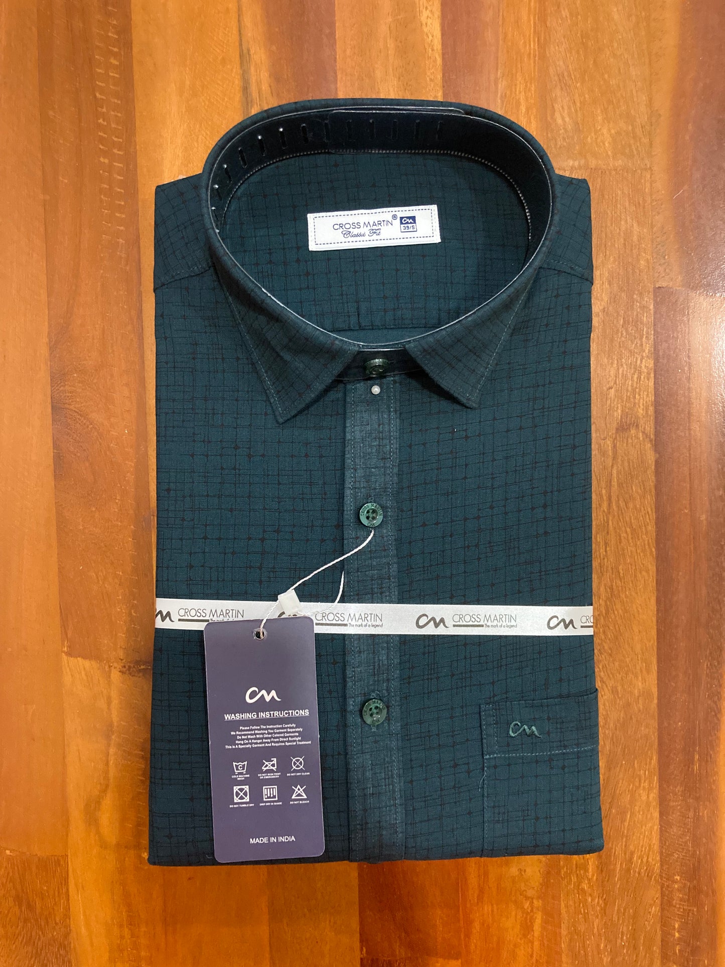 Pure Cotton Dark Green Patterns Shirt (38 FS)