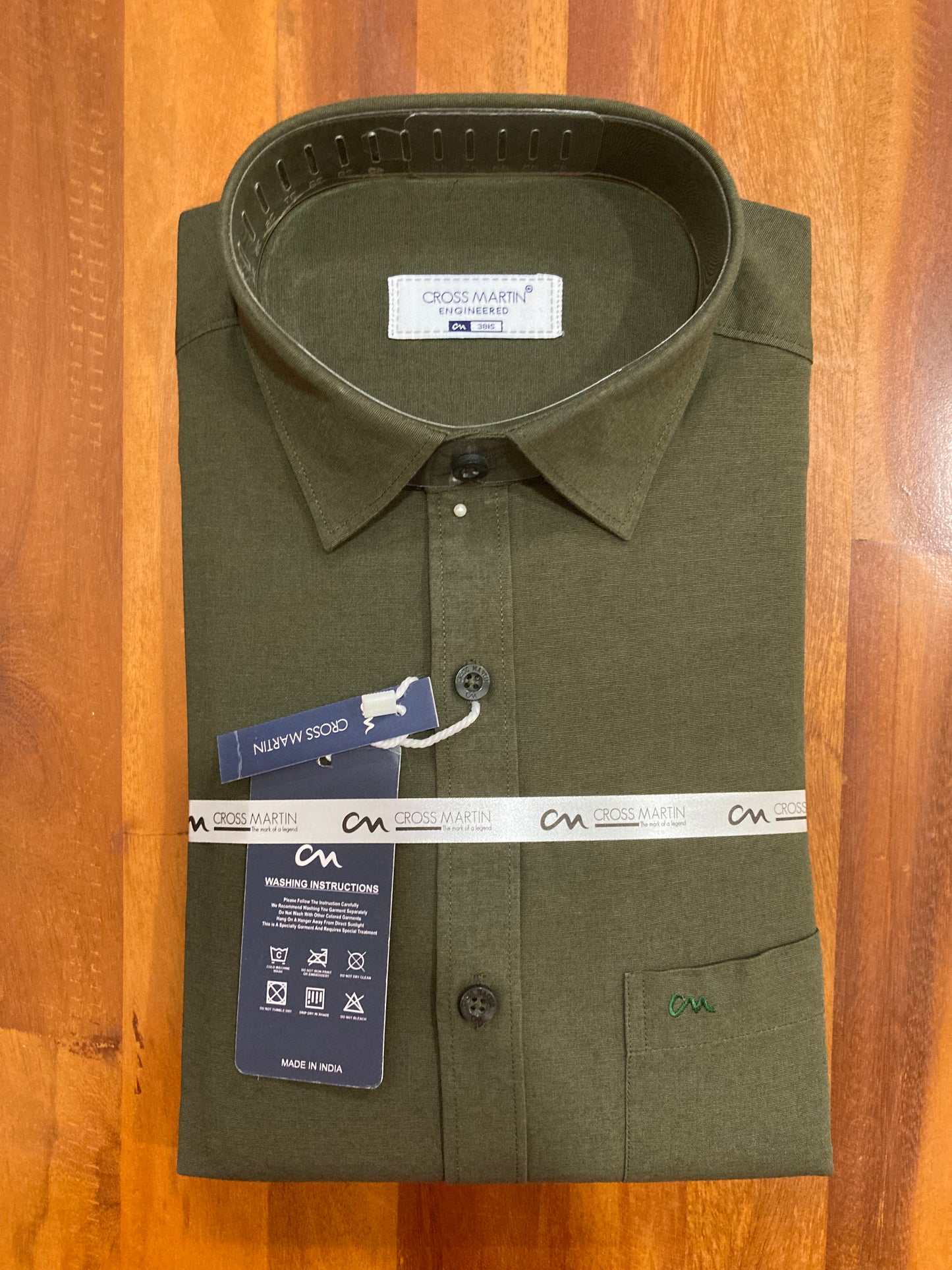 Pure Cotton Dark Green Solid Shirt (38 FS)