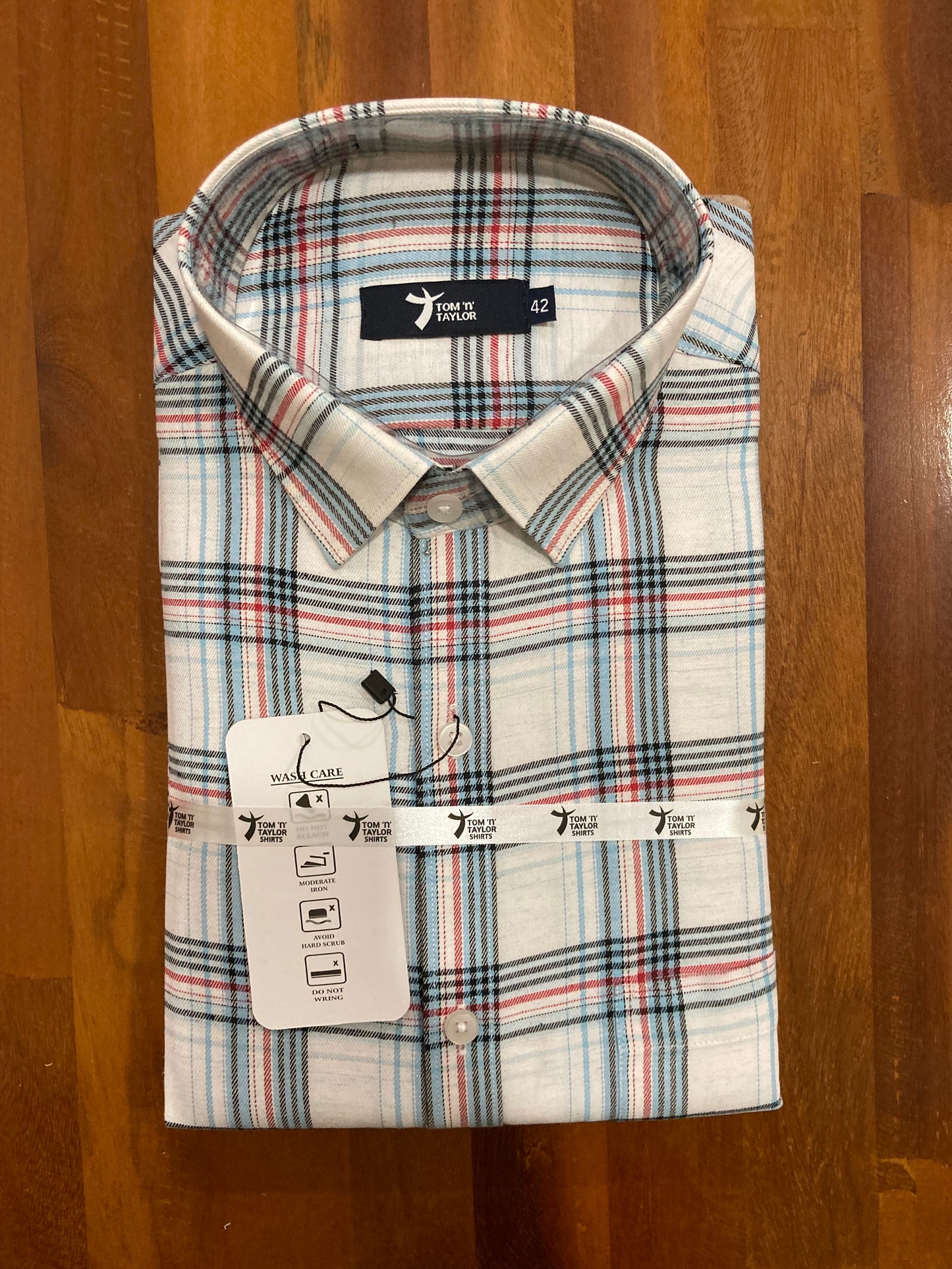 Pure Cotton Black and Red Checks on White Shirt (42 FS)