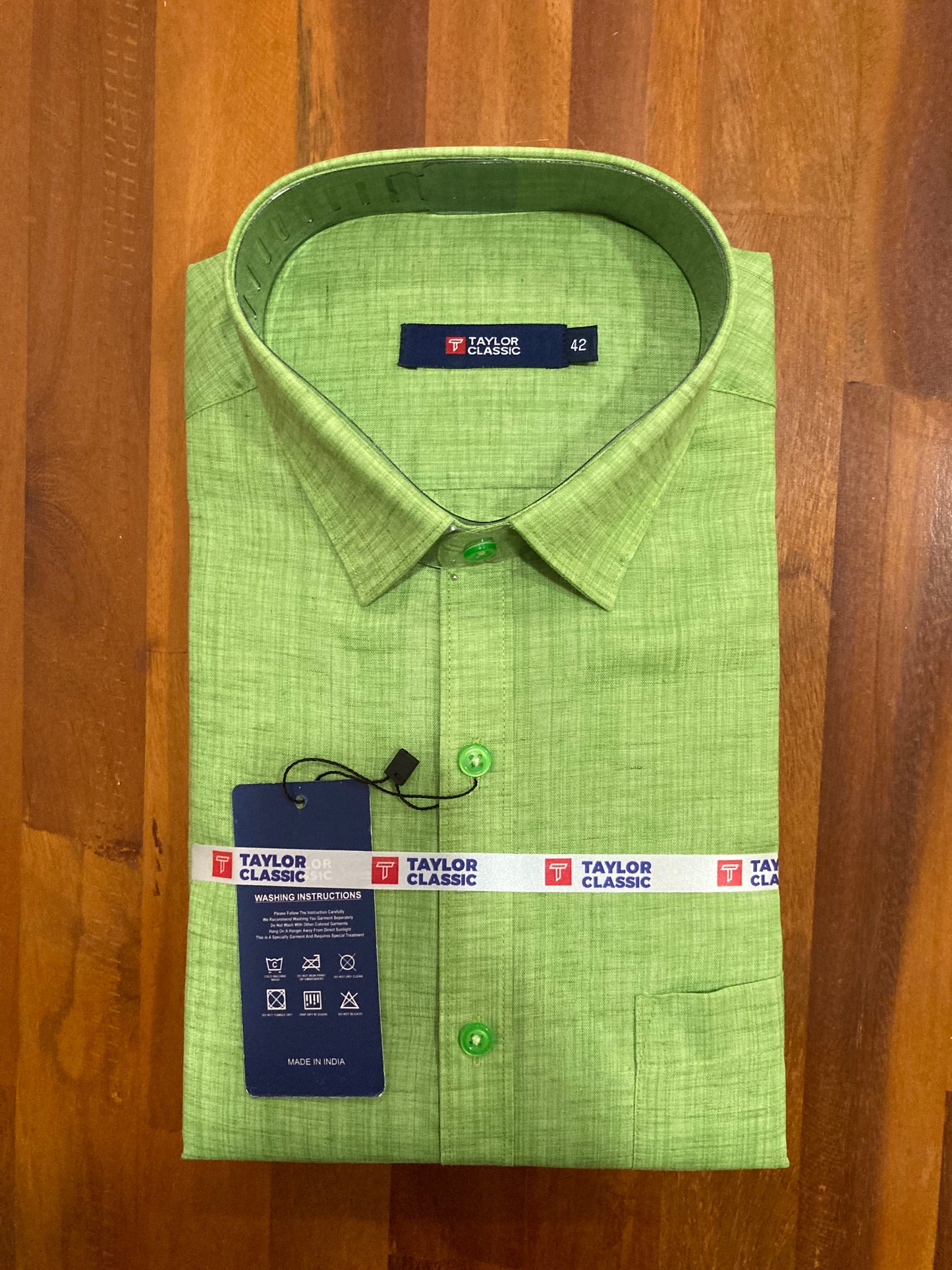 Pure Cotton Light Green Solid Shirt (42 FS)