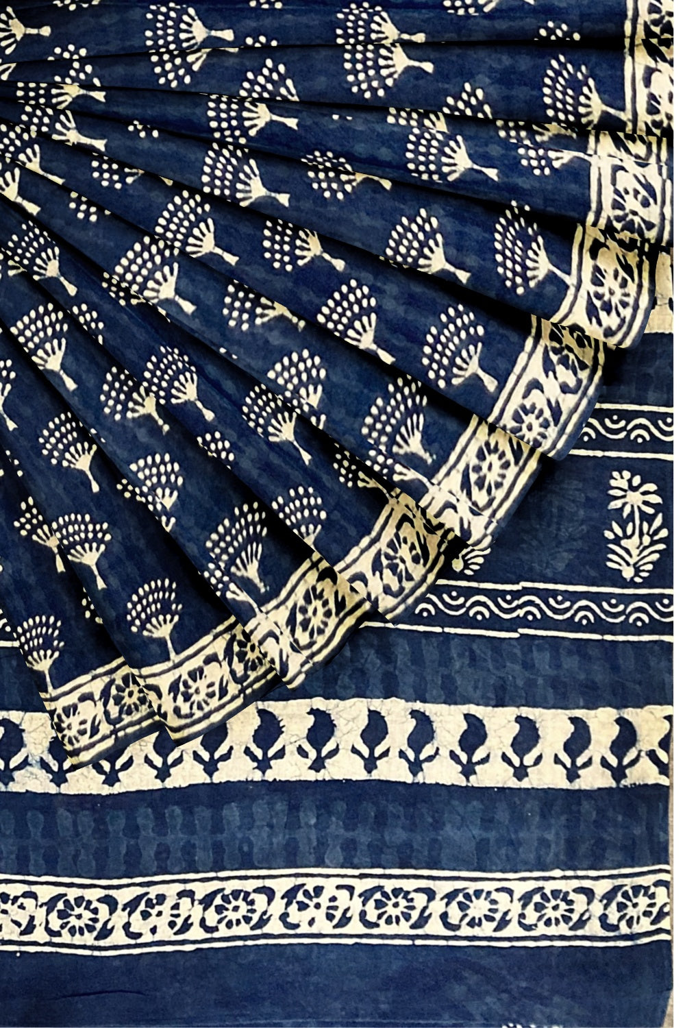 Southloom Malmal Cotton Dark Blue and White Designer Saree