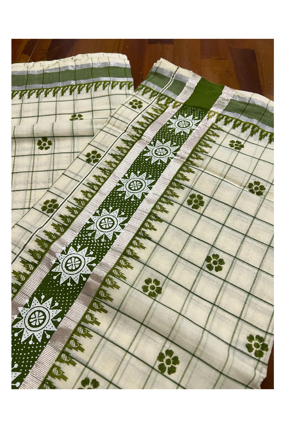 Pure Cotton Kerala Checkered Floral Block Printed Saree with Green and Silver Kasavu Border