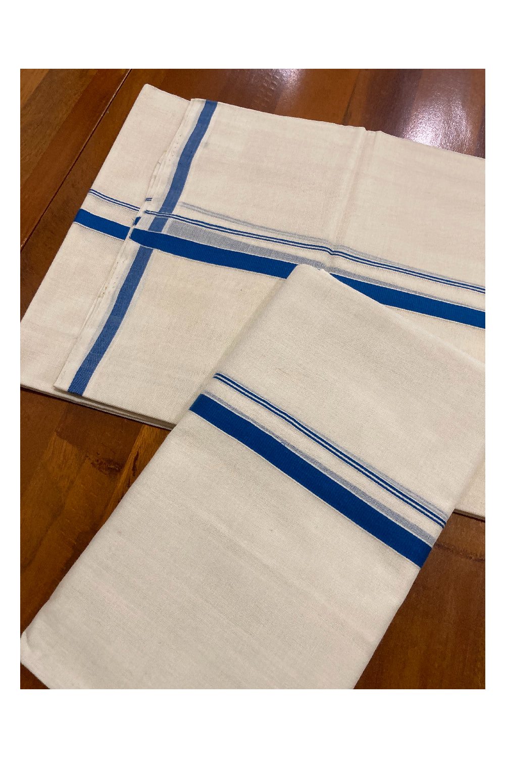 Southloom™ Premium Handloom Mundum Neriyathum (Set Mundu) with 0.5 inch Blue Border (Weaver: Jaya)