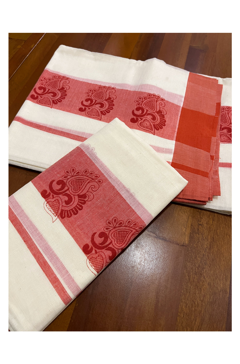 Kerala Cotton Set Mundu (Mundum Neriyathum) with Red Paisley Block Prints on Border