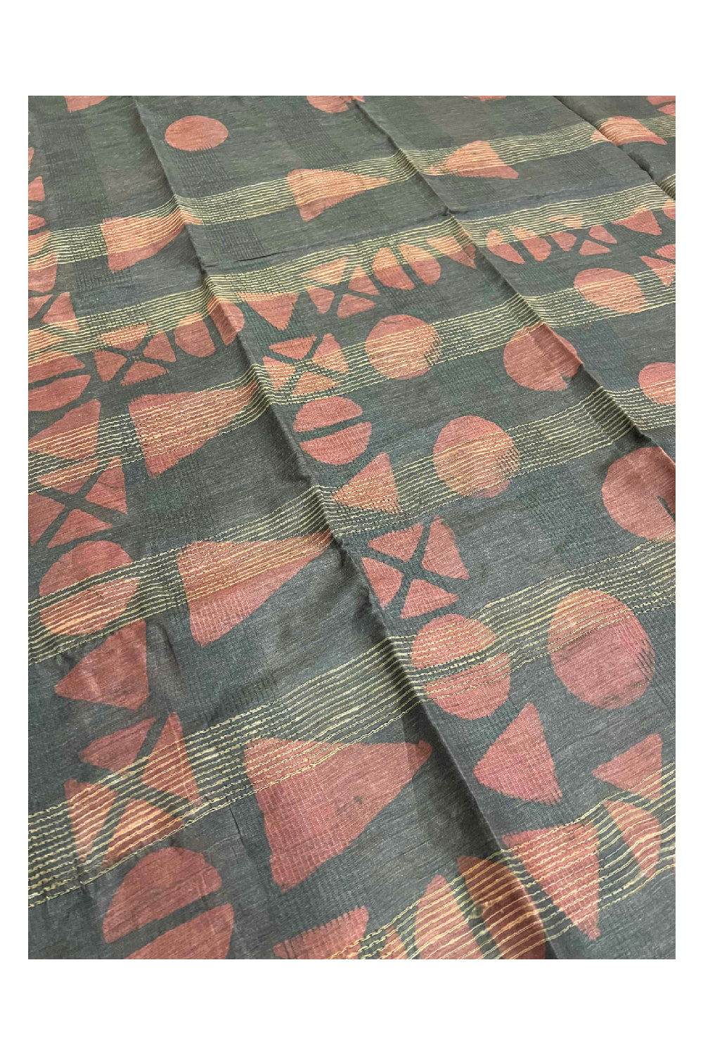 Southloom Cotton Green and Red Designer Saree with Baswara Print