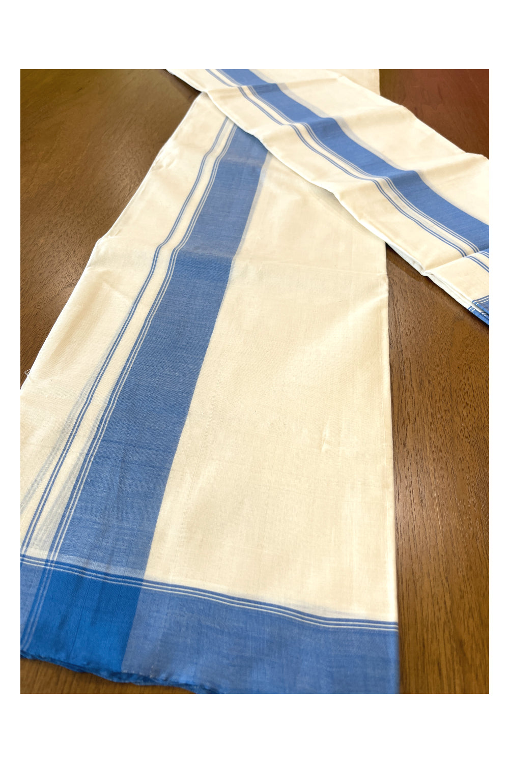 Southloom Premium Handloom Single Set Mundu (Mundum Neruyathum) with Blue Border