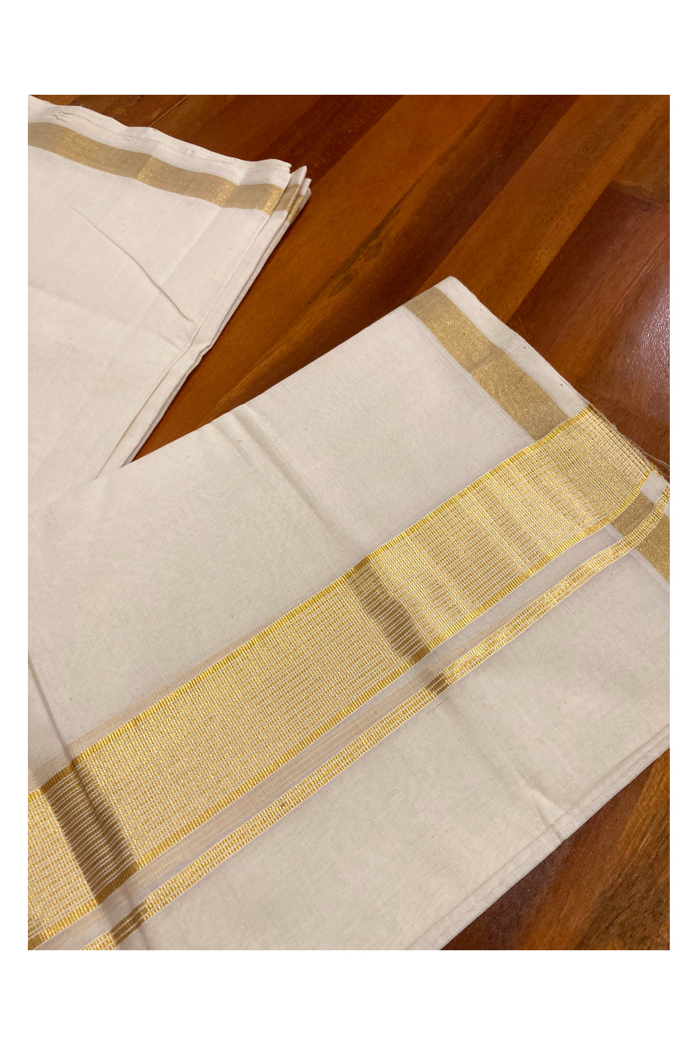 Southloom Premium Unakkupaavu Handloom Mundu with Kasavu Woven Border