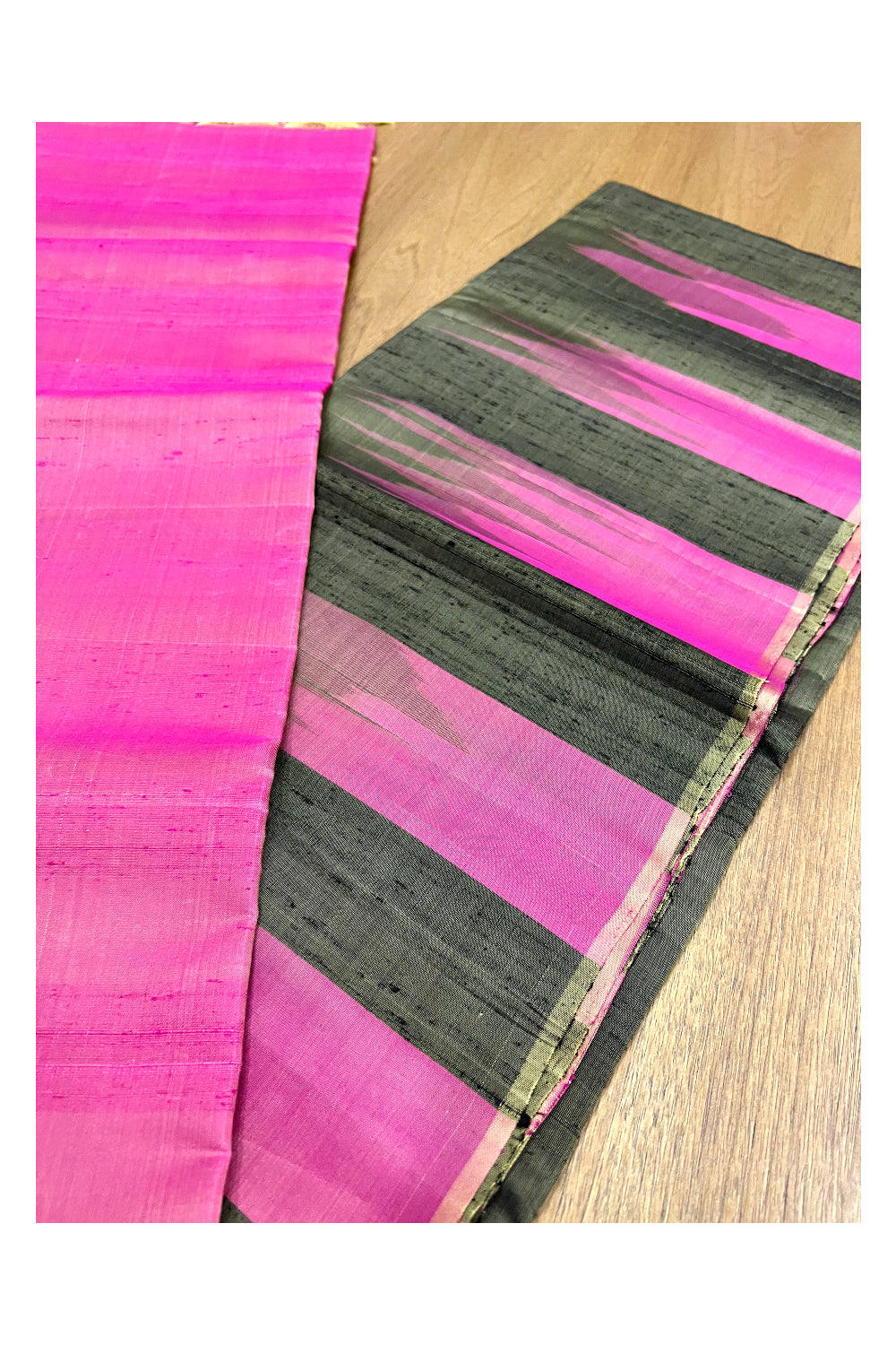 Southloom Handloom Pure Silk Kanchipuram Saree with Dark Green Body and Rose Blouse Piece