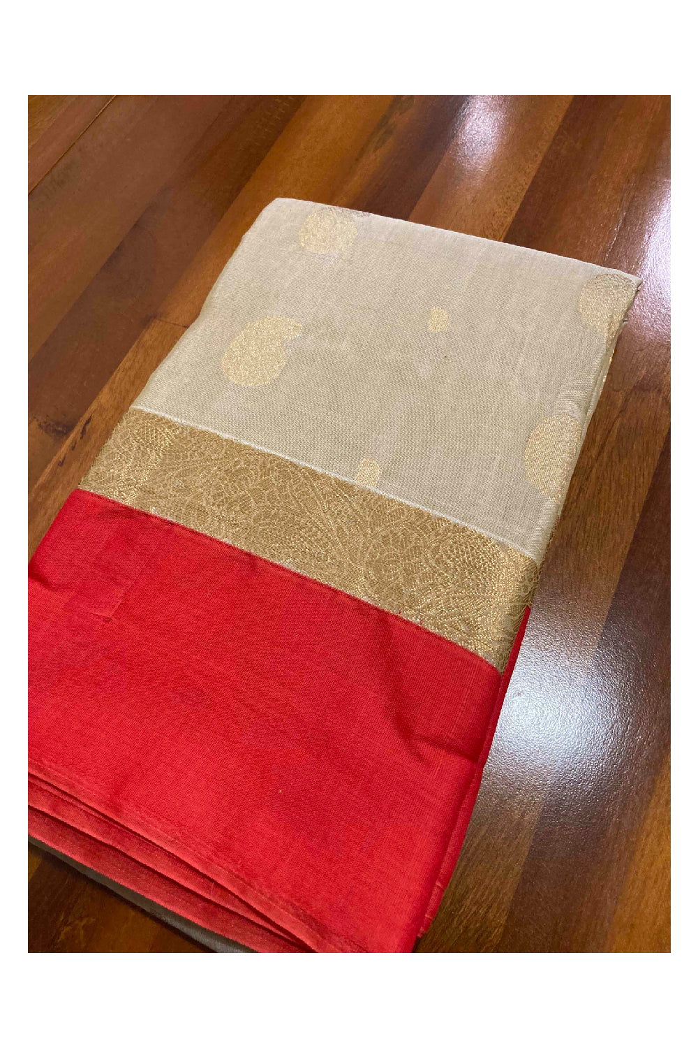 Southloom Handloom Pure Silk Kanchipuram Saree in Cream Paisley Motifs