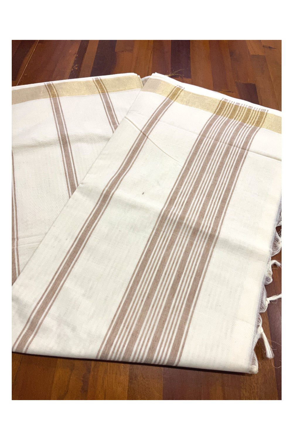 Pure Cotton Off White Kerala Saree with Light Brown Pallu and Lines Design Running Blouse Piece (Onam Saree 2023)