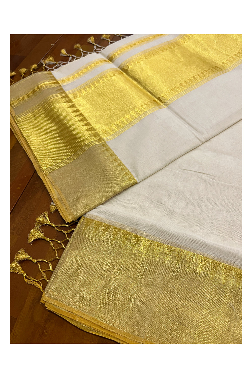 Southloom™ Balaramapuram Unakkupaavu Handloom Kasavu Saree with Temple Border