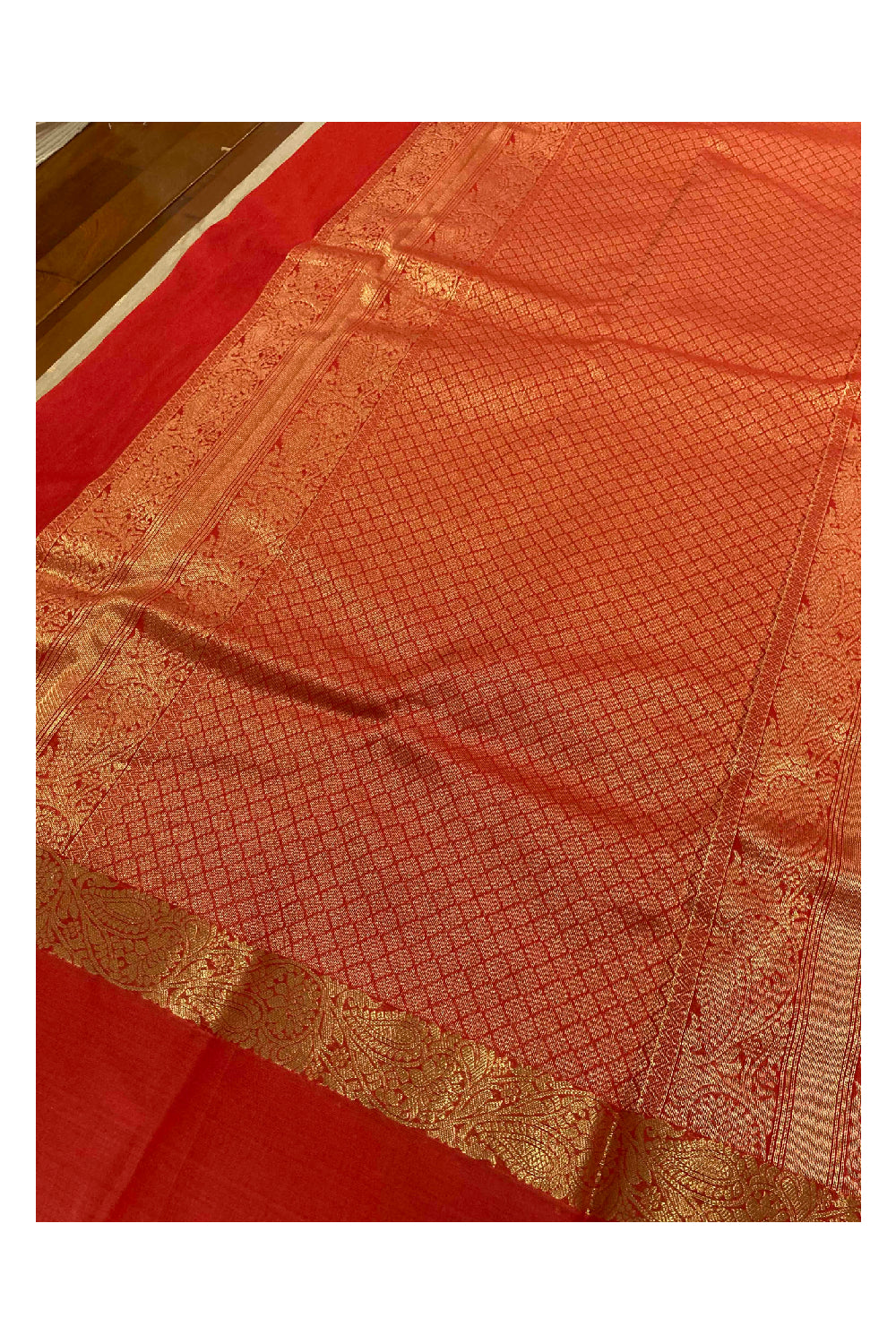 Southloom Handloom Pure Silk Kanchipuram Saree in Cream Paisley Motifs