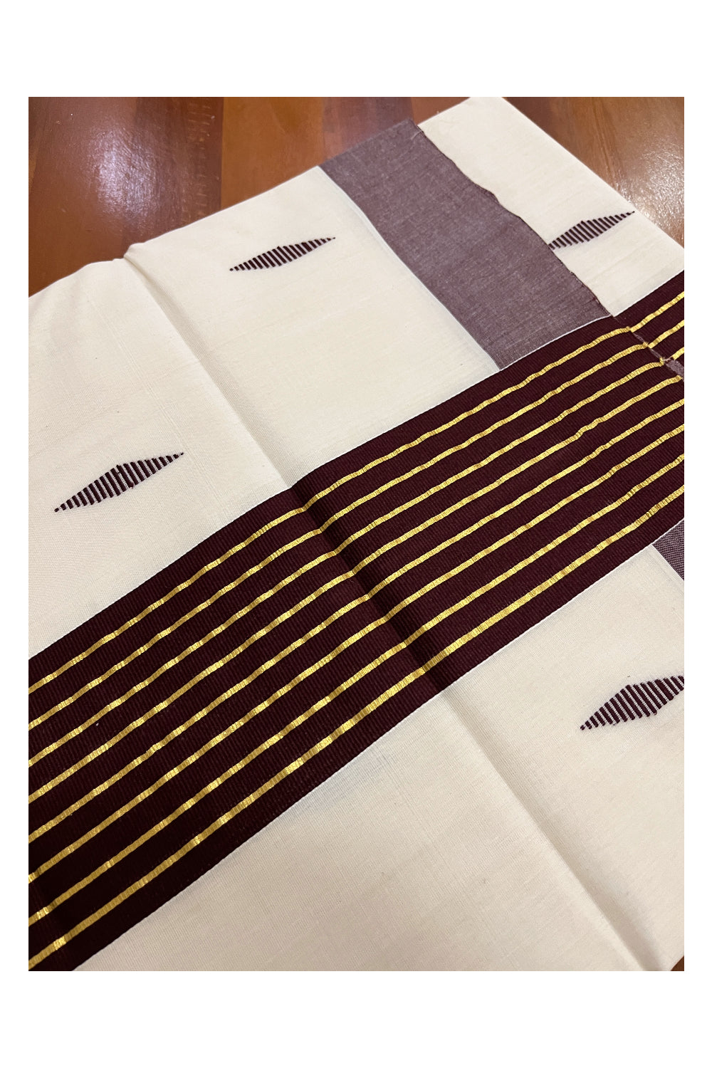 Southloom Balaramapuram Unakkupaavu Handloom Saree with Kasavu Brown Pallu and Butta Works on Body