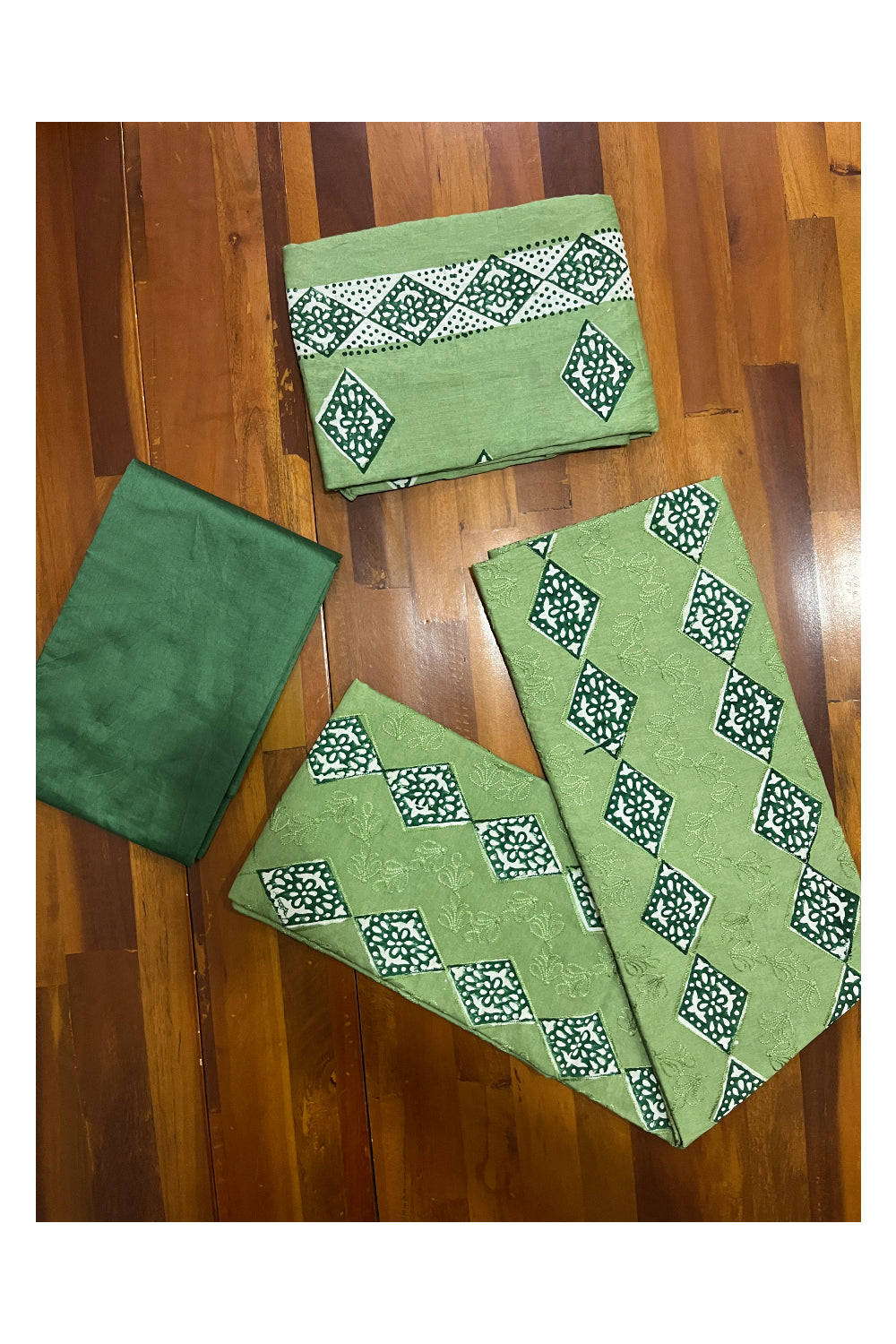 Southloom™ Cotton Churidar Salwar Suit Material in Green with Fabric Prints and Thread Works