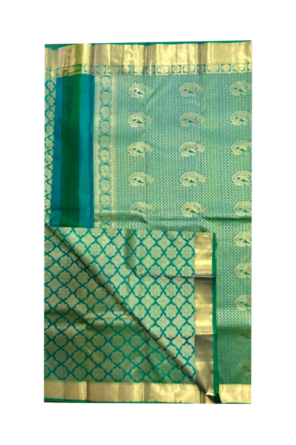 Southloom Double Warp Handloom Pure Silk Kanchipuram Green Manthrakodi Saree with Kasavu Woven Works