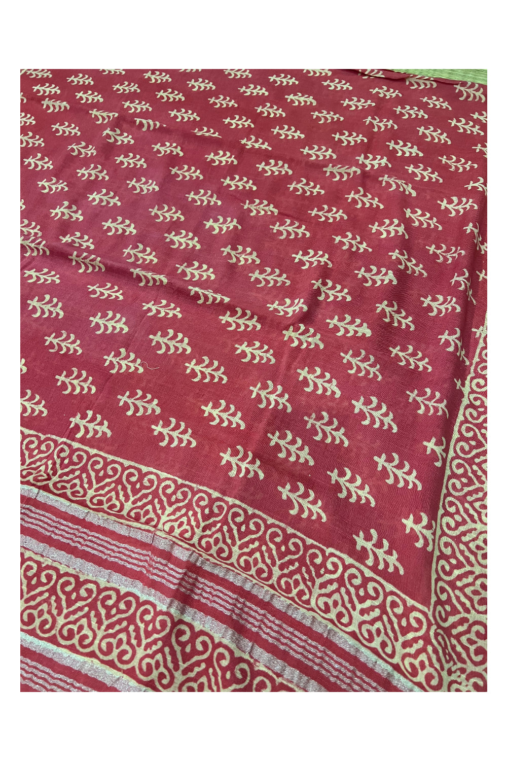 Southloom Linen Pink Designer Saree with White Prints and Tassels on Pallu