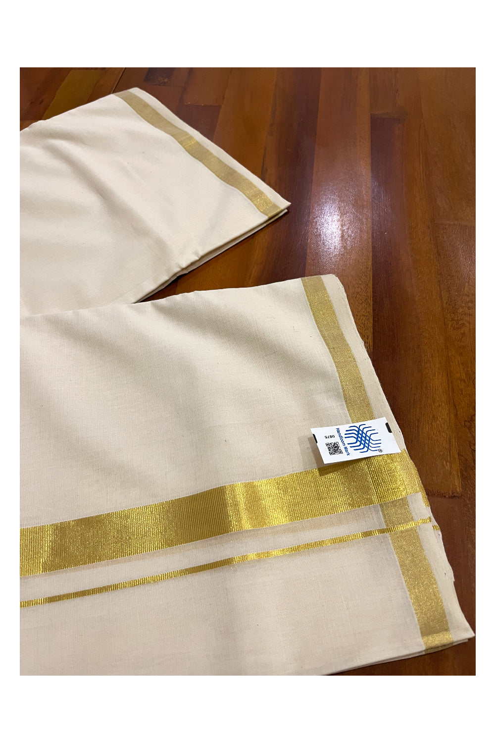 Southloom Super Premium Balaramapuram Unakkupaavu Handloom Wedding Kasavu Mundu (South Indian Kerala Dhoti)