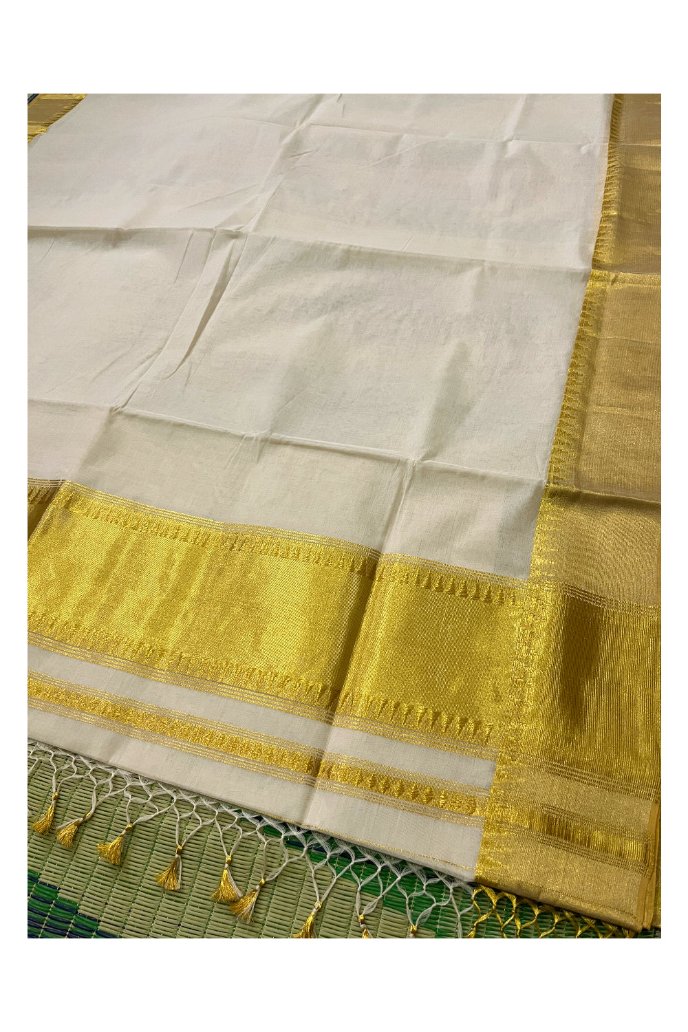 Southloom™ Balaramapuram Unakkupaavu Handloom Kasavu Saree with Temple Border