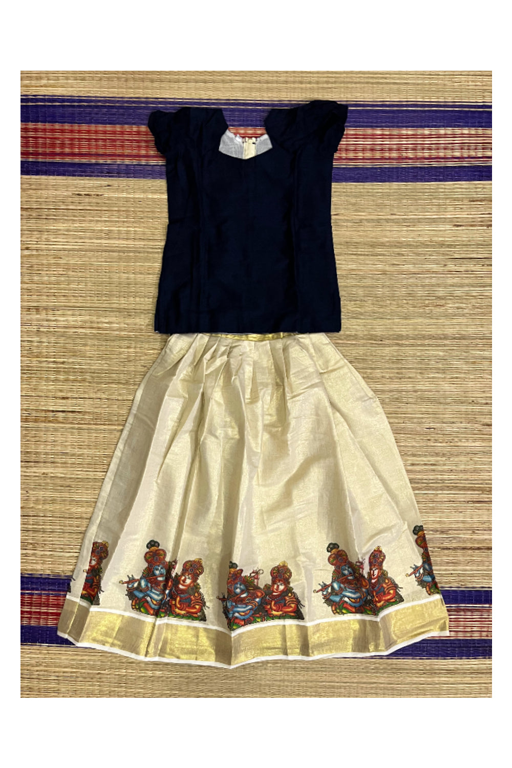 Southloom Kerala Pavada Blouse with Krishna Radha Mural Design (Age - 8 Year)