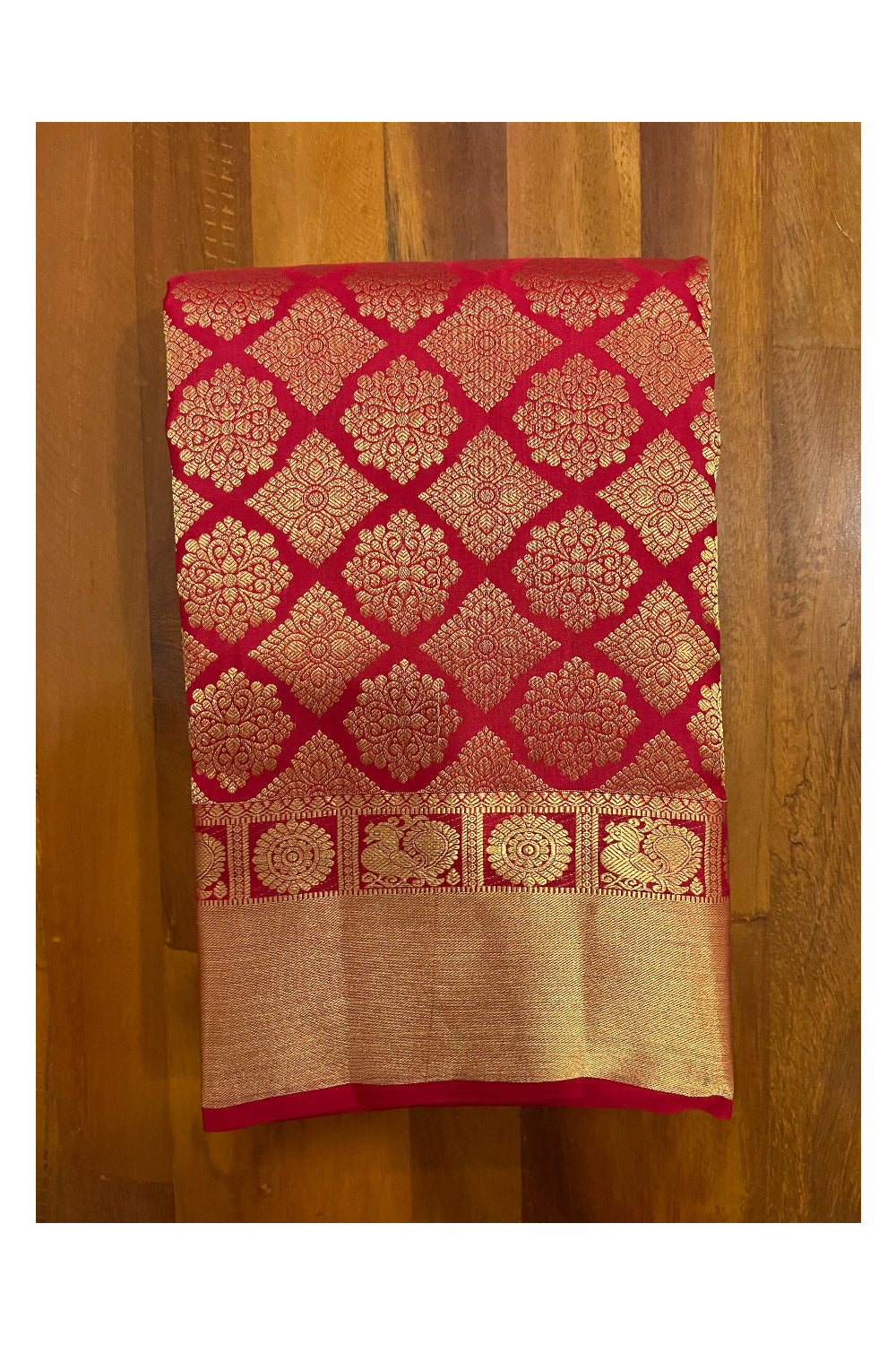 Southloom Double Warp Handloom Pure Silk Kanchipuram Red Manthrakodi Saree with Kasavu Woven Works