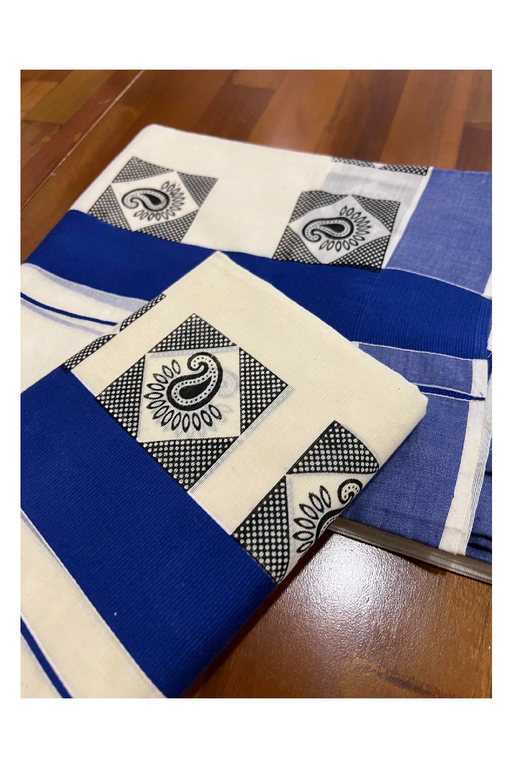 Kerala Cotton Single Mundum Neriyathum (Set Mundu) with Blue Block Print Tussels Border 2.80 Mtrs