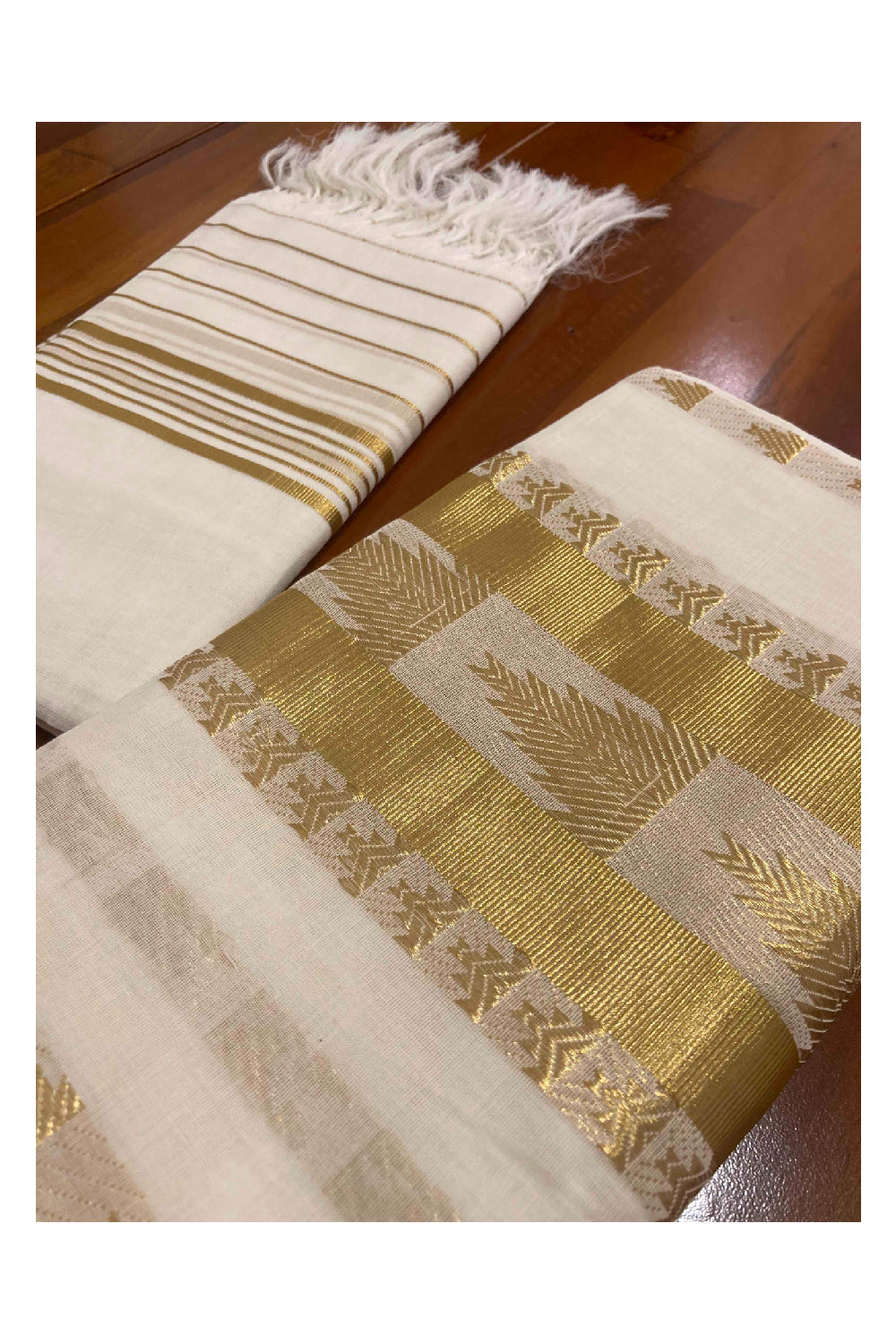 Southloom™ Handloom Kasavu Churidar Salwar Material with Stripes Work (include Plain Shawl / Dupatta)