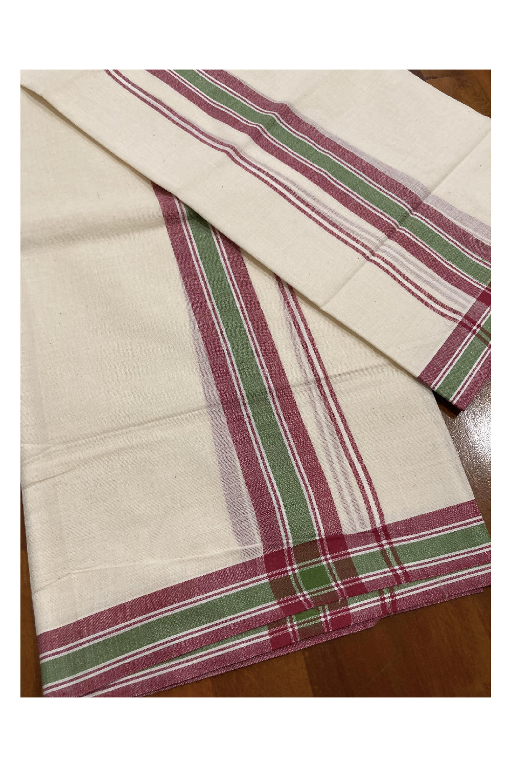 Kerala Cotton Mundum Neriyathum Single (Set Mundu) with Mulloth Design Dark Red and Green Border (Extra Soft Cotton)