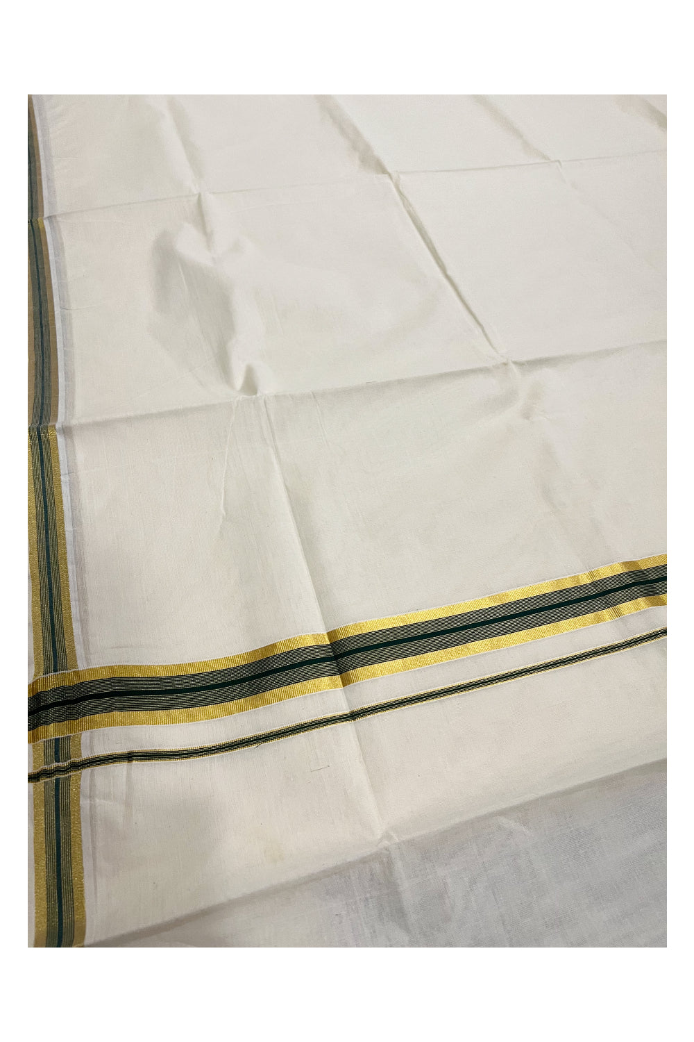 Kerala Pure Cotton Plain Saree with Kasavu and Green Border