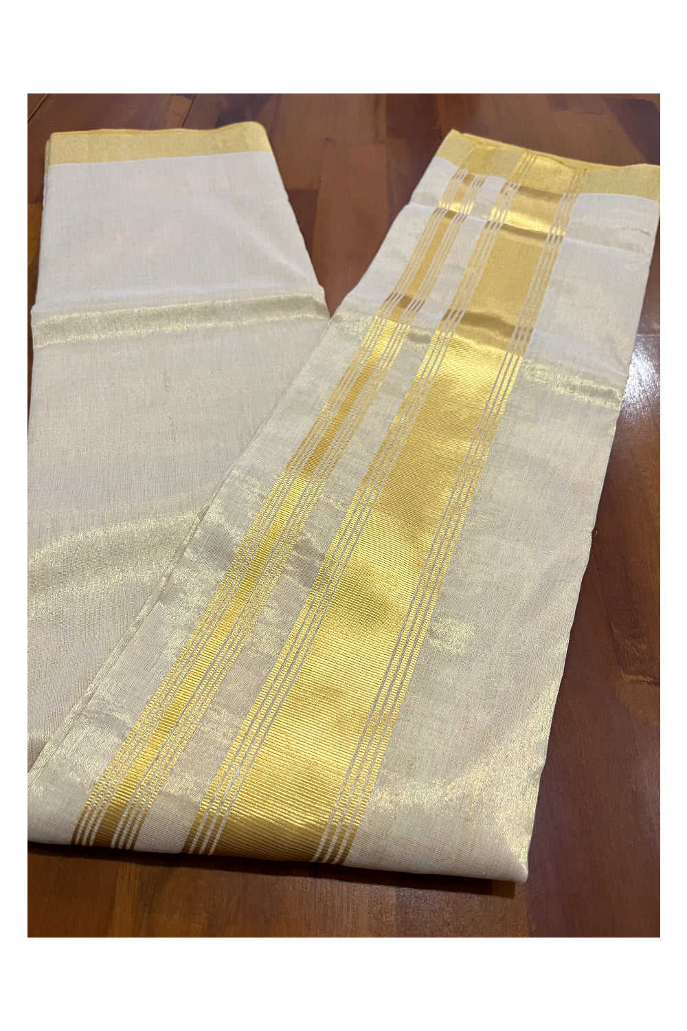 Southloom Handloom Premium Balaramapuram Tissue Angavasthram / Neriyathu 2 inch Kasavu (aka Kavani / Mel Mundu / Utthariyam / Ponnada)