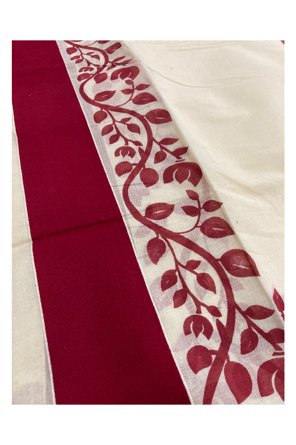Southloom Original Design Single Set Mundu (Mundum Neriyathum) with Maroon Floral Vines Block Print 2.80 Mtrs