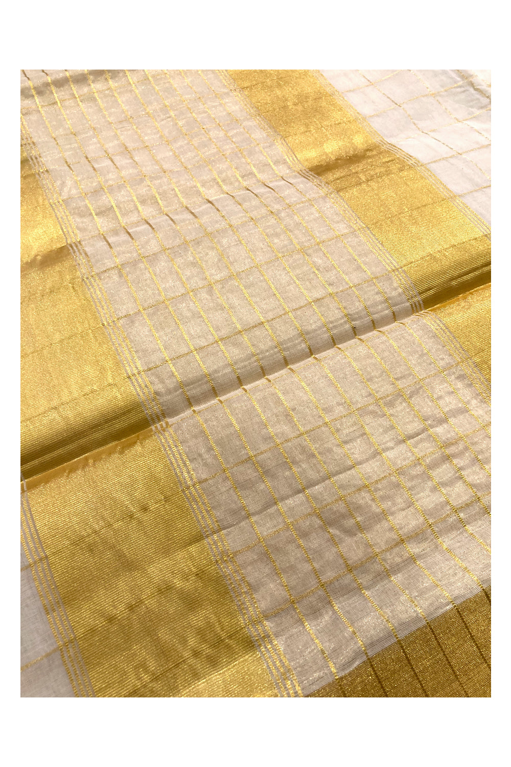 Southloom Super Premium Unakkupaavu Wedding Handloom Kasavu Check Design Saree with Tissue Checks on Pallu