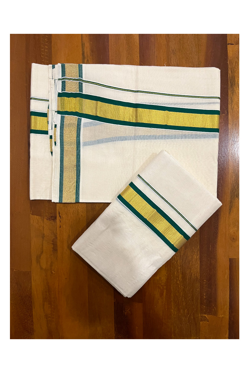 Kerala Cotton Mundum Neriyathum Single (Set Mundu) with Green and Kasavu Border 2.80 Mtrs