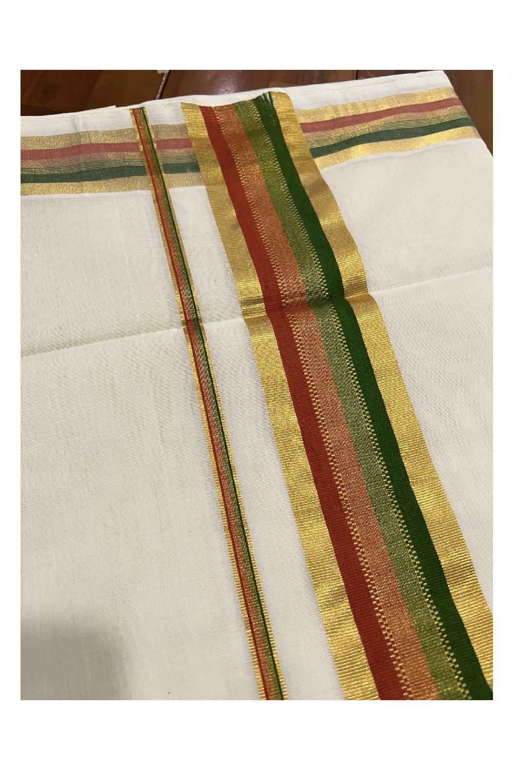 Southloom™ Balaramapuram Handloom Kerala Saree with Green Red and Kasavu Border