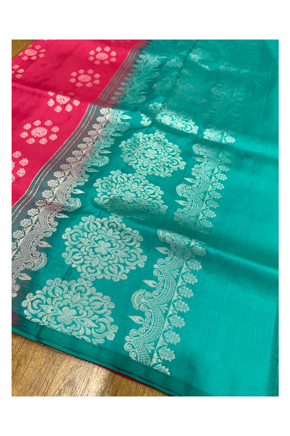 Southloom Handloom Pure Silk Kanchipuram Saree with Floral Patterns on Rose Body and Green Blouse Piece