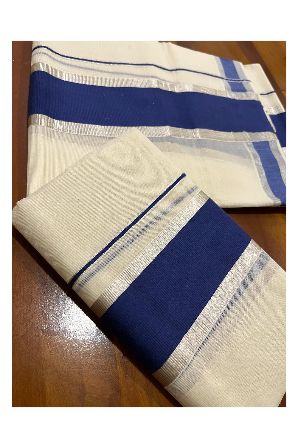 Kerala Cotton Mundum Neriyathum Single (Set Mundu) with Silver Kasavu and Blue Border 2.80 Mtrs