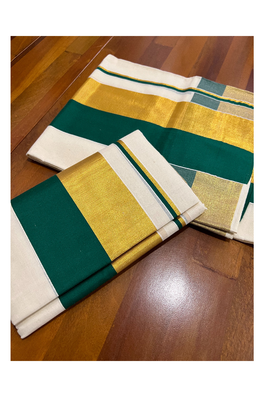 Pure Cotton Kerala Single Set Mundu (Mundum Neriyathum) with Green and Kasavu Border 2.80 Mtrs