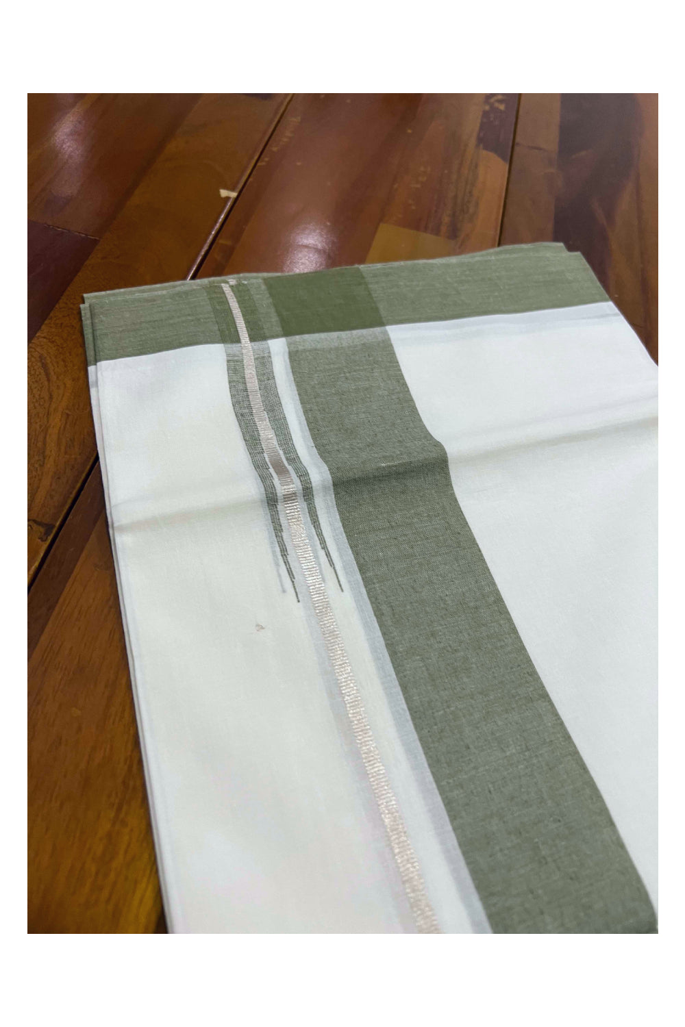 Pure White Cotton Mundu with Green and Silver Puliyilakkara Chutti Kara (South Indian Dhoti)