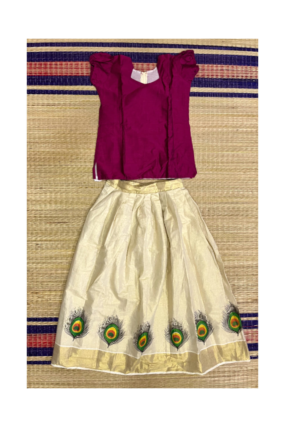 Southloom Kerala Pavada Blouse with Feather Mural Design (Age - 9 Year)